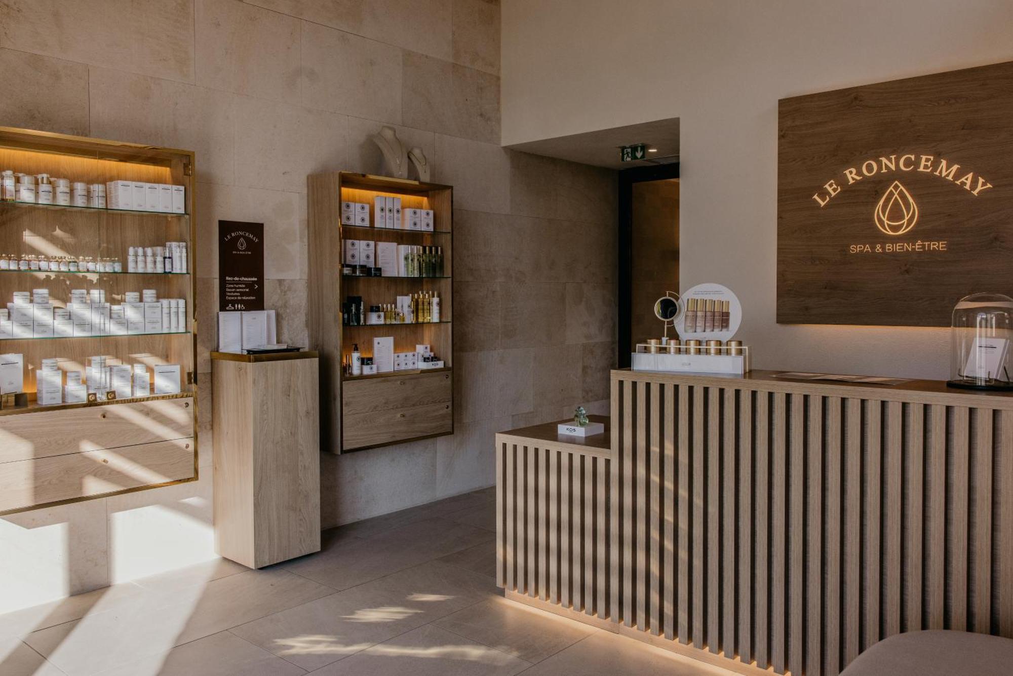 Domaine Du Roncemay - Hotel, Restaurants, Spa & Golf Aillant-sur-Tholon Eksteriør billede