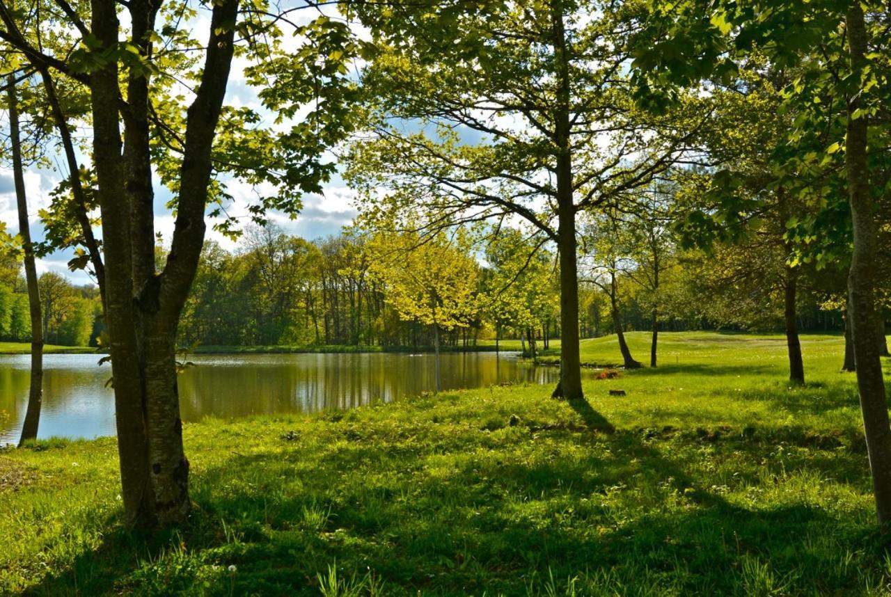 Domaine Du Roncemay - Hotel, Restaurants, Spa & Golf Aillant-sur-Tholon Eksteriør billede